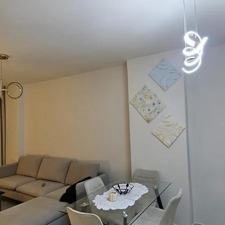 Five Em Appartement Shëngjin